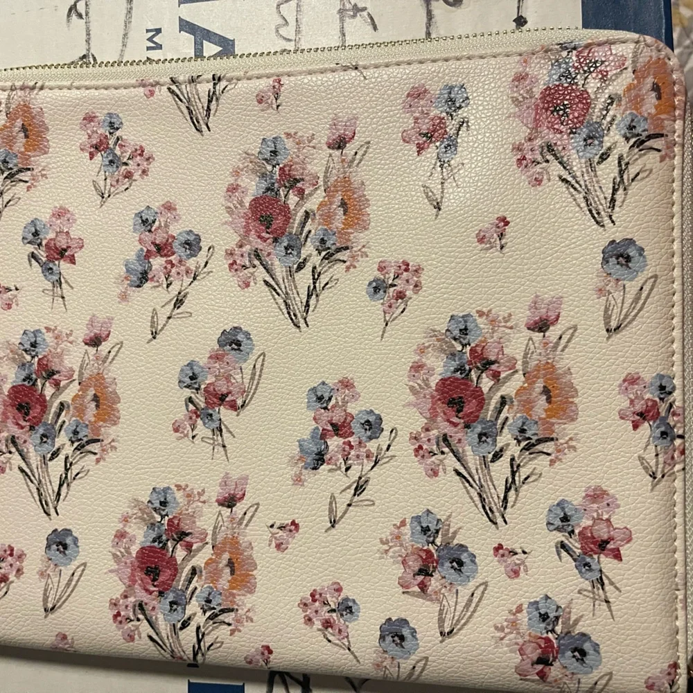 Matilda Jane IPad Holder